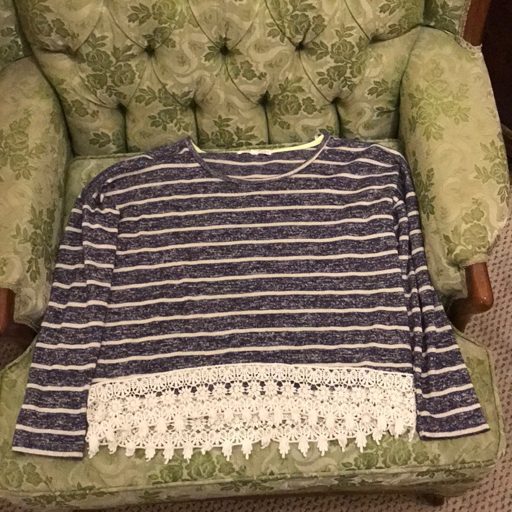 Long sleeved shirt